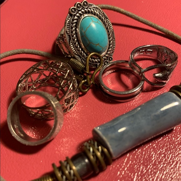 ALL SALE- ASSORTMENT OF VINTAGE JEWELRY FREE SHIPPING - Picture 2 of 3